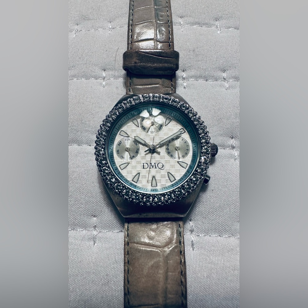 DMQ Women’s Watch